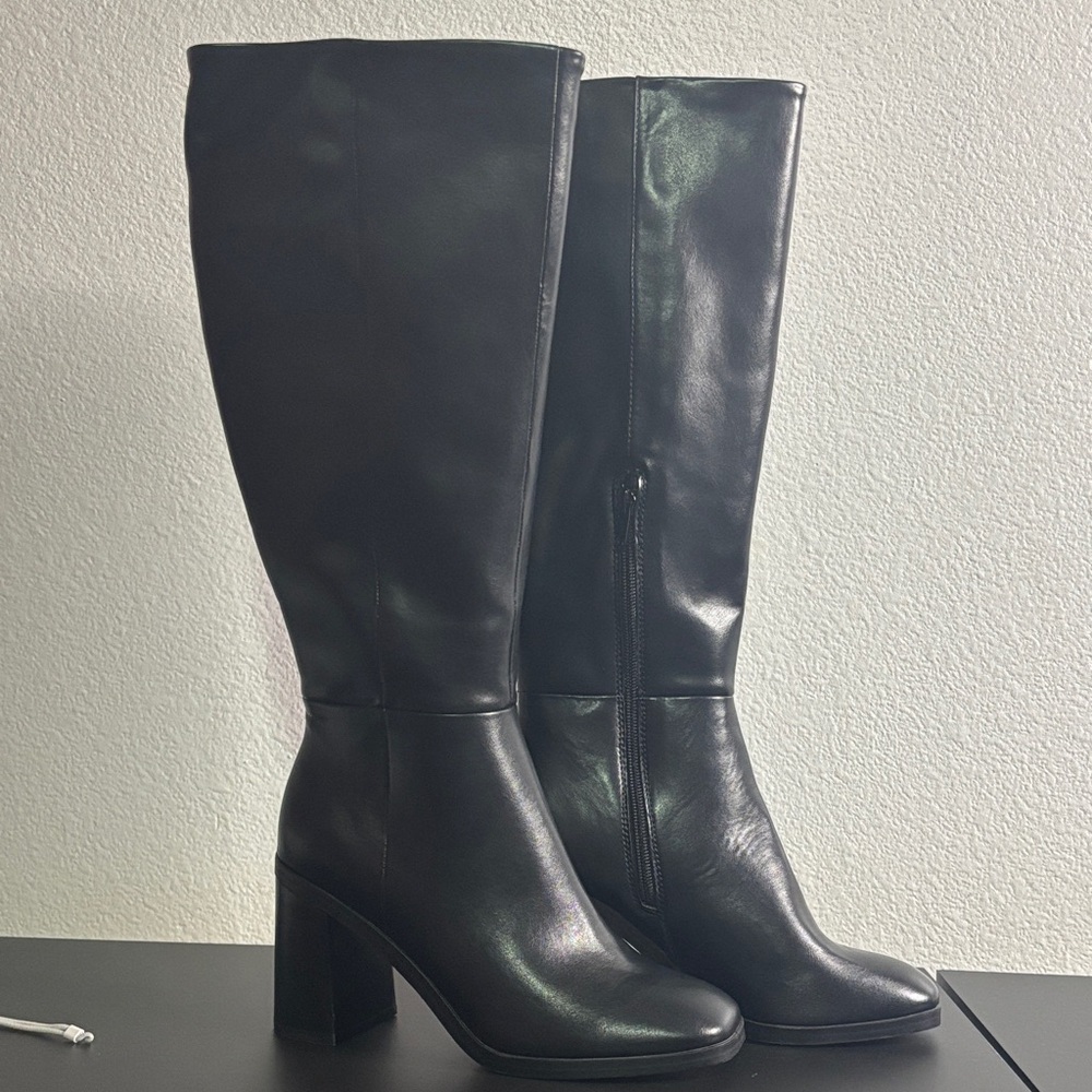 Dolce Vita Sleek Black Leather Heeled Boots